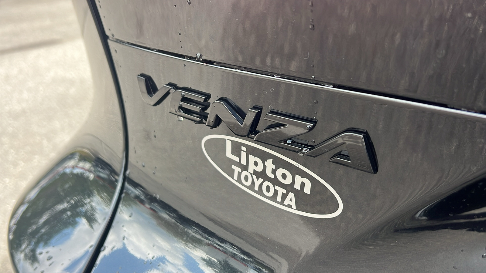 2024 Toyota Venza Nightshade 7