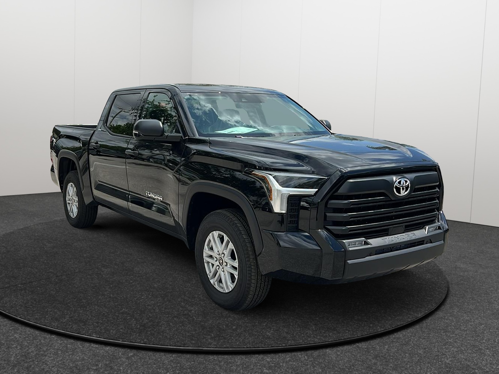 2024 Toyota Tundra SR5 1