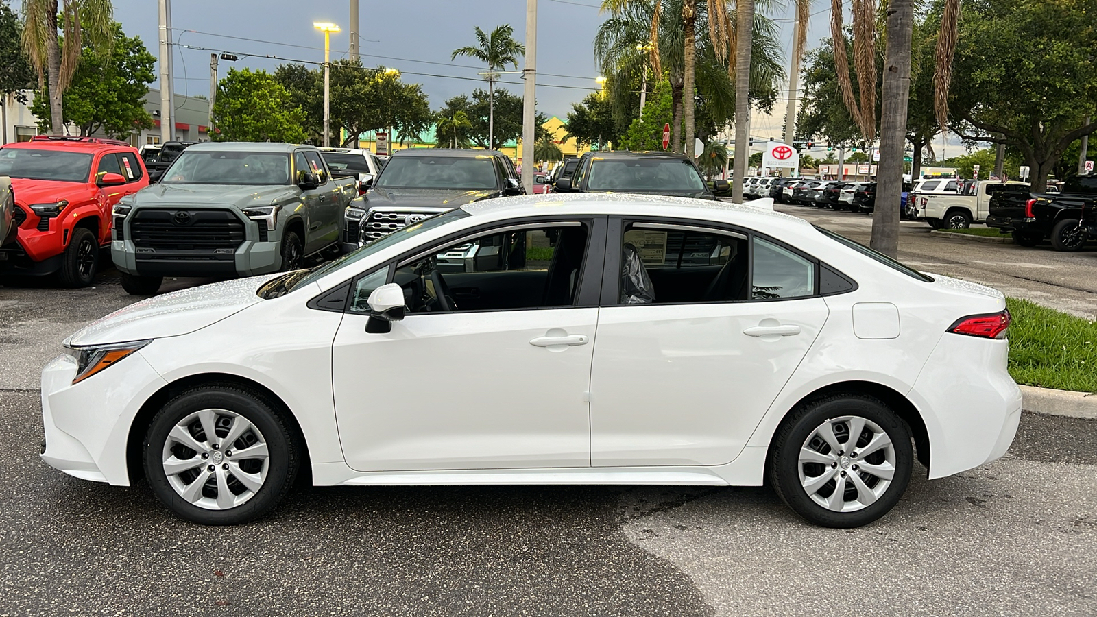 2024 Toyota Corolla LE 4