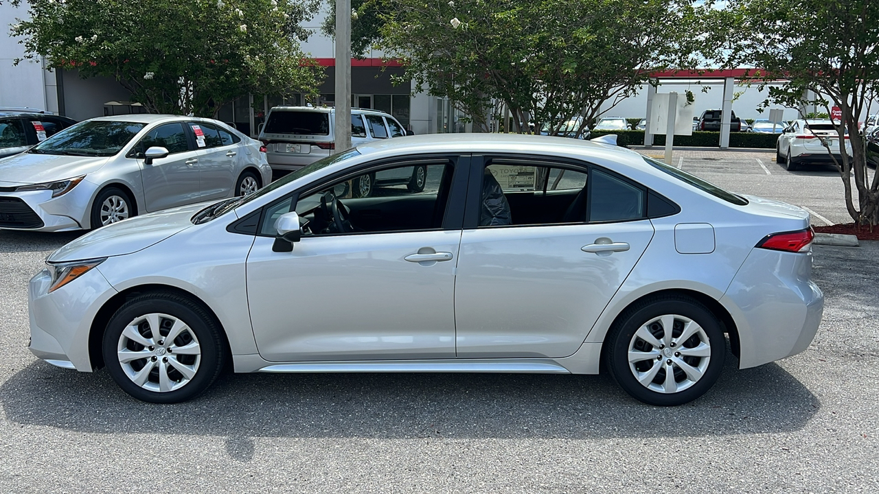 2024 Toyota Corolla LE 4