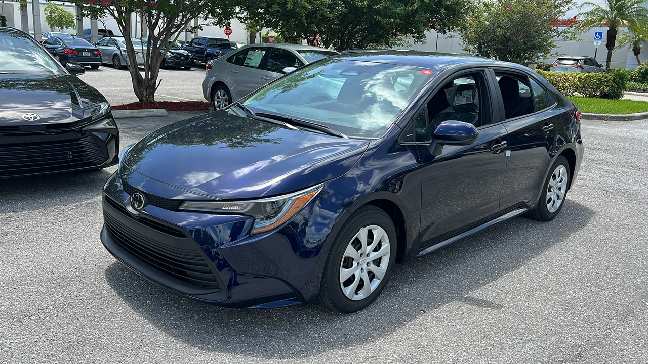 2024 Toyota Corolla LE 3