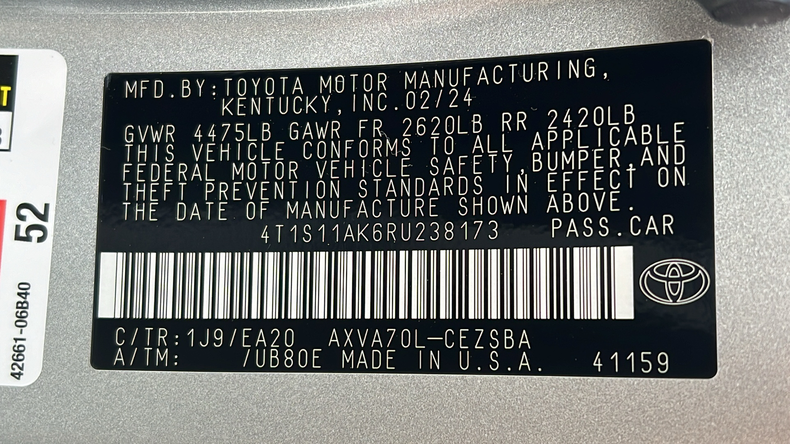 2024 Toyota Camry SE 28