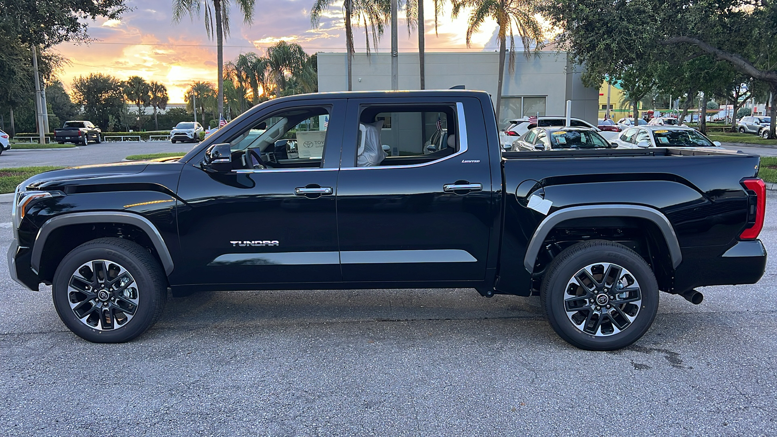 2024 Toyota Tundra Limited 4