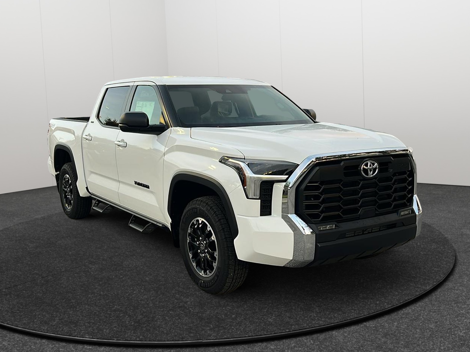 2025 Toyota Tundra SR5 1