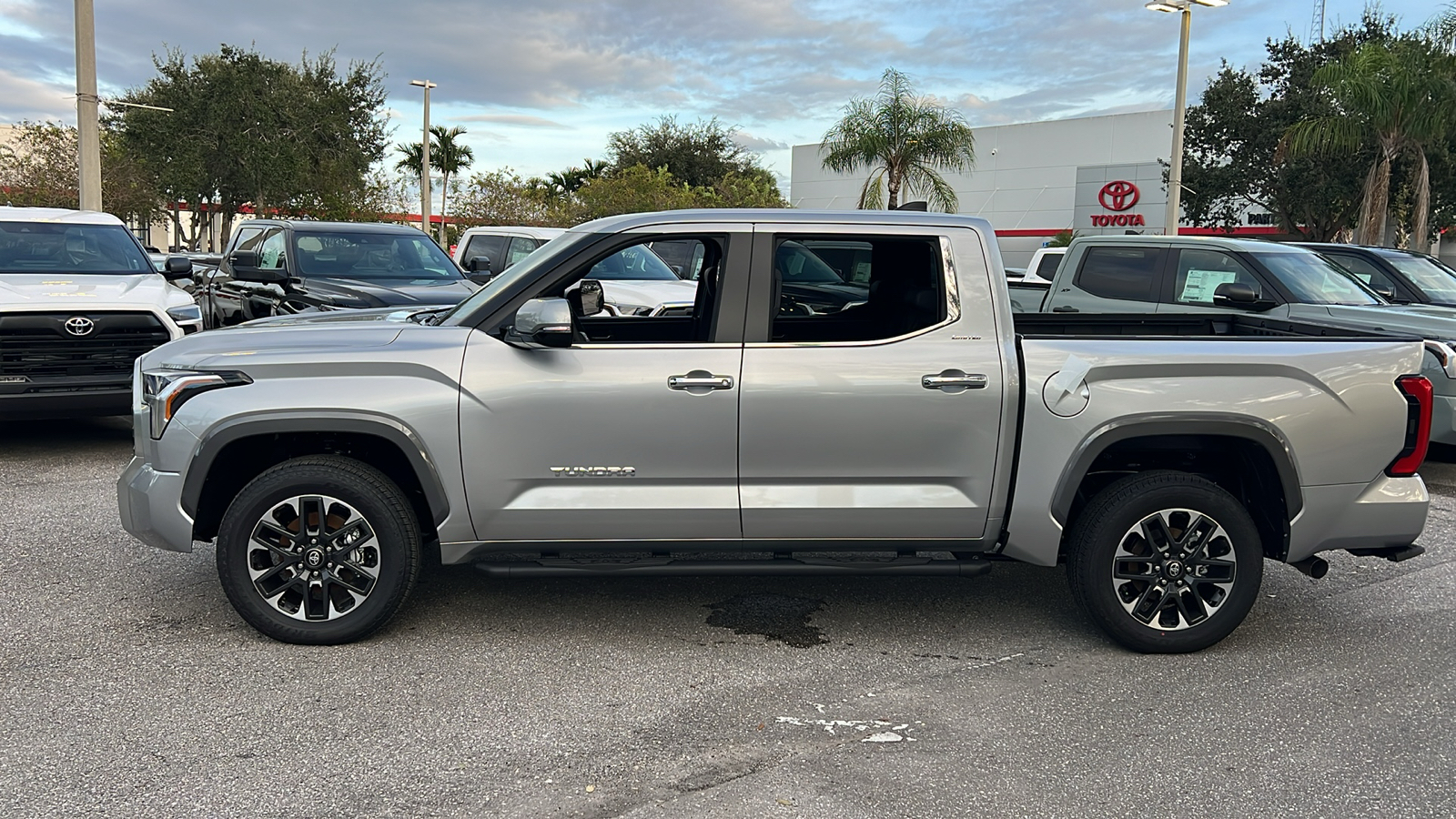 2025 Toyota Tundra Limited 4