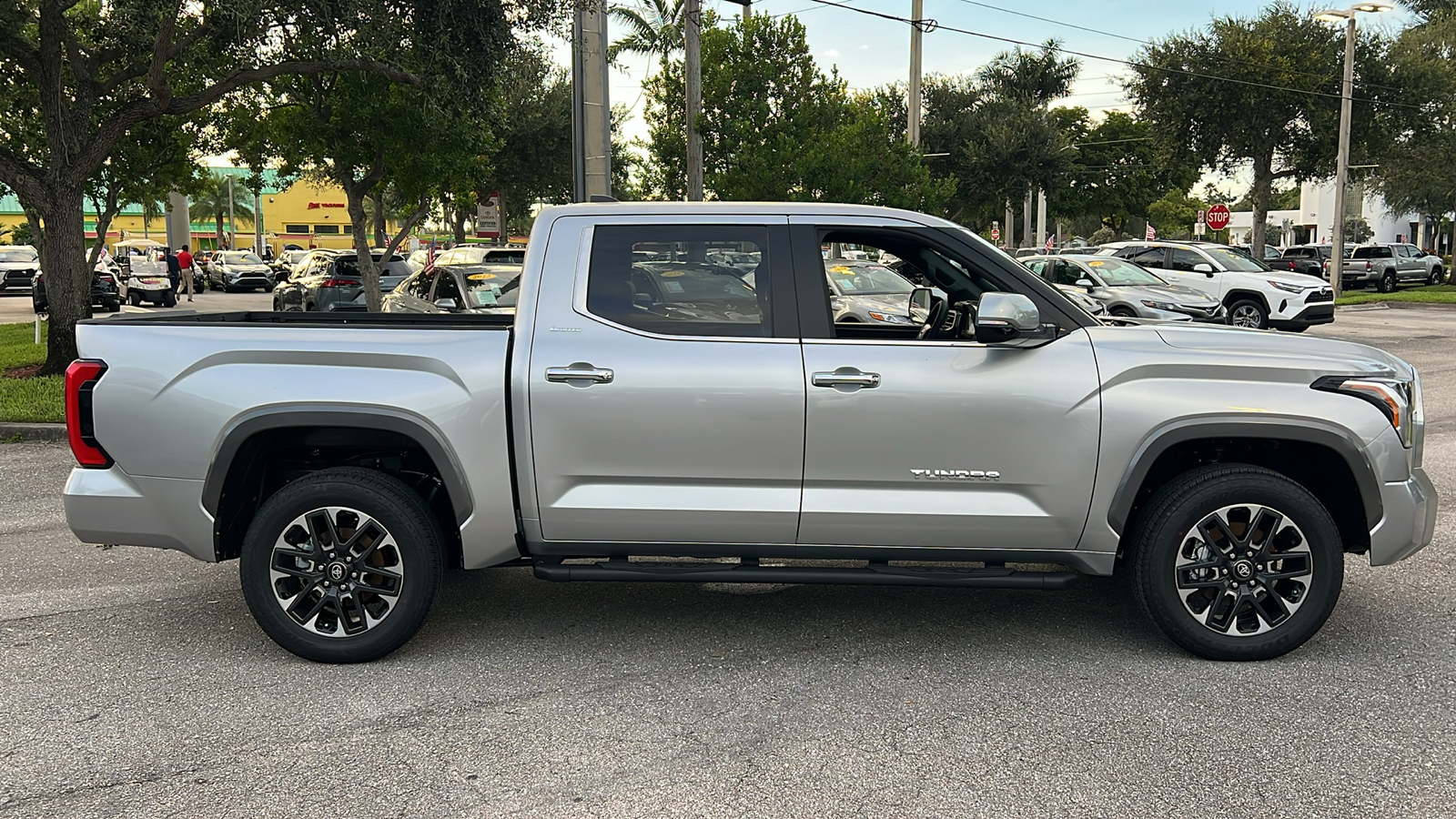 2025 Toyota Tundra Limited 10