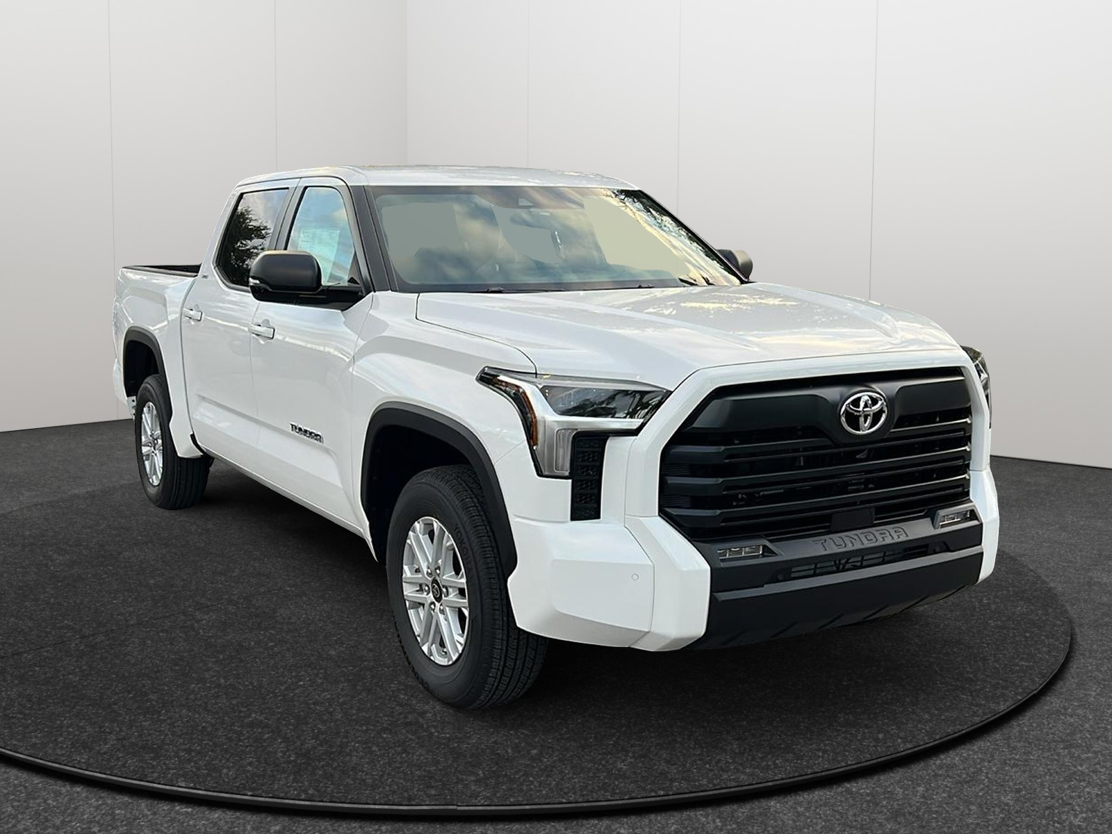 2025 Toyota Tundra SR5 1