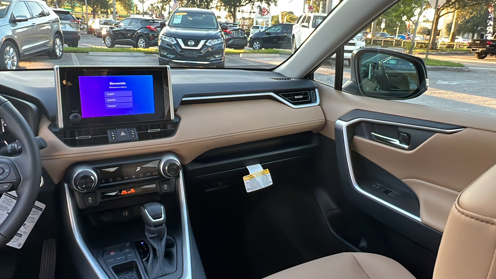 2023 Toyota RAV4 XLE Premium 16