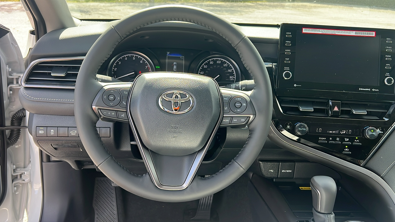 2024 Toyota Camry SE 20