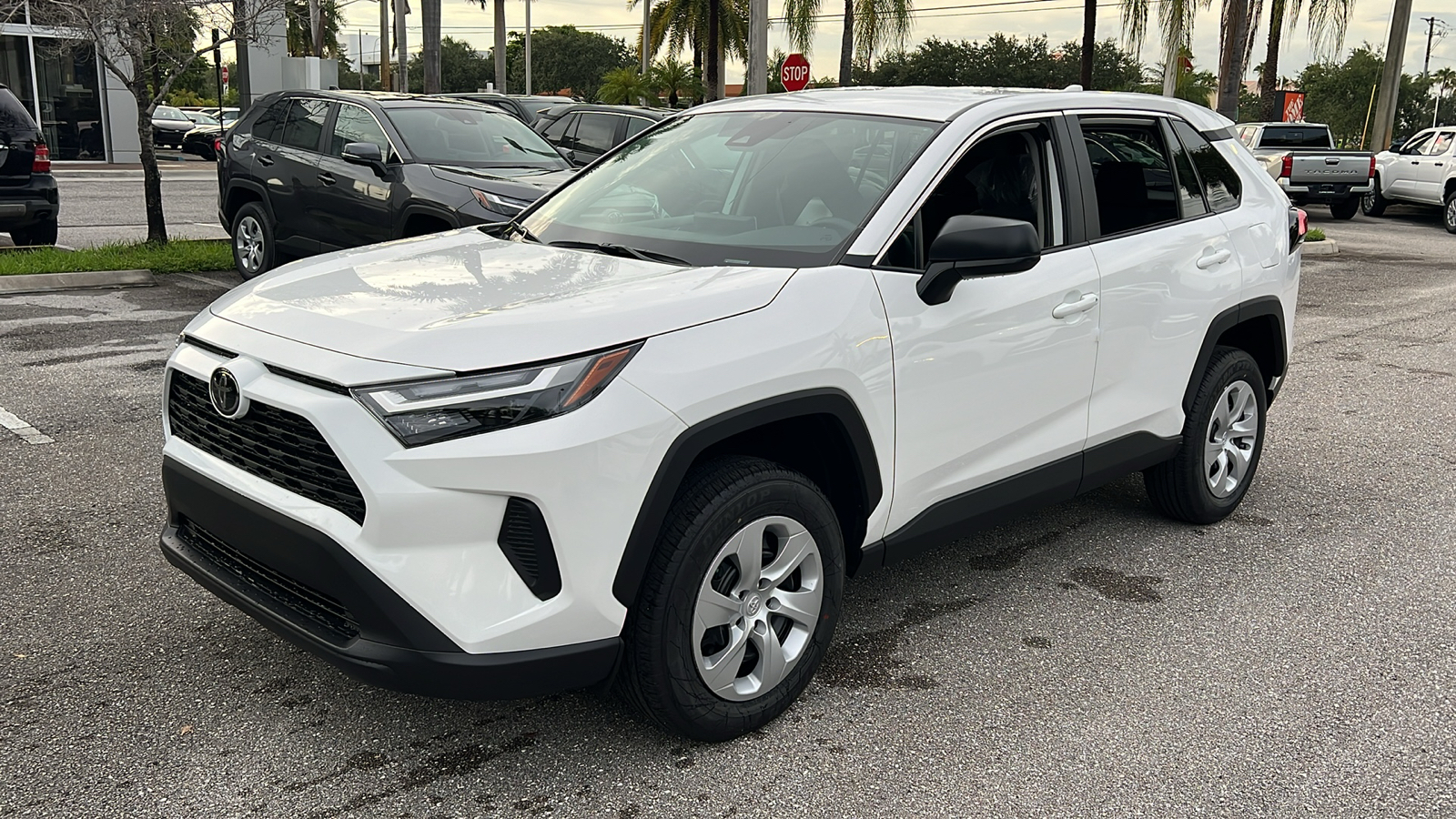 2024 Toyota RAV4 LE 3