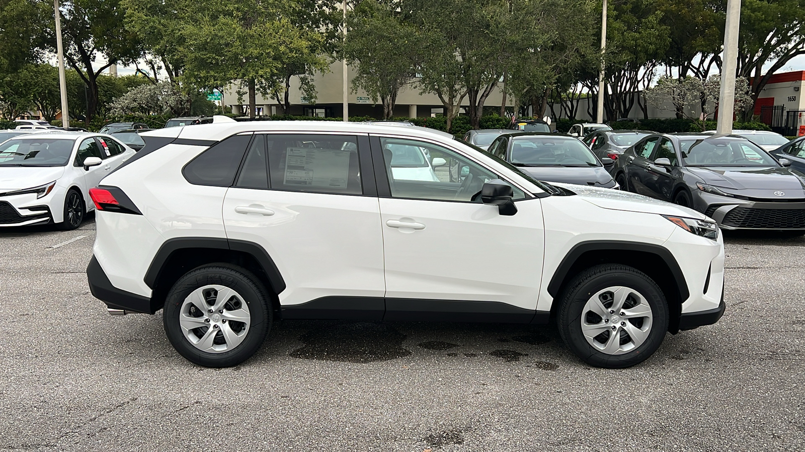 2024 Toyota RAV4 LE 11