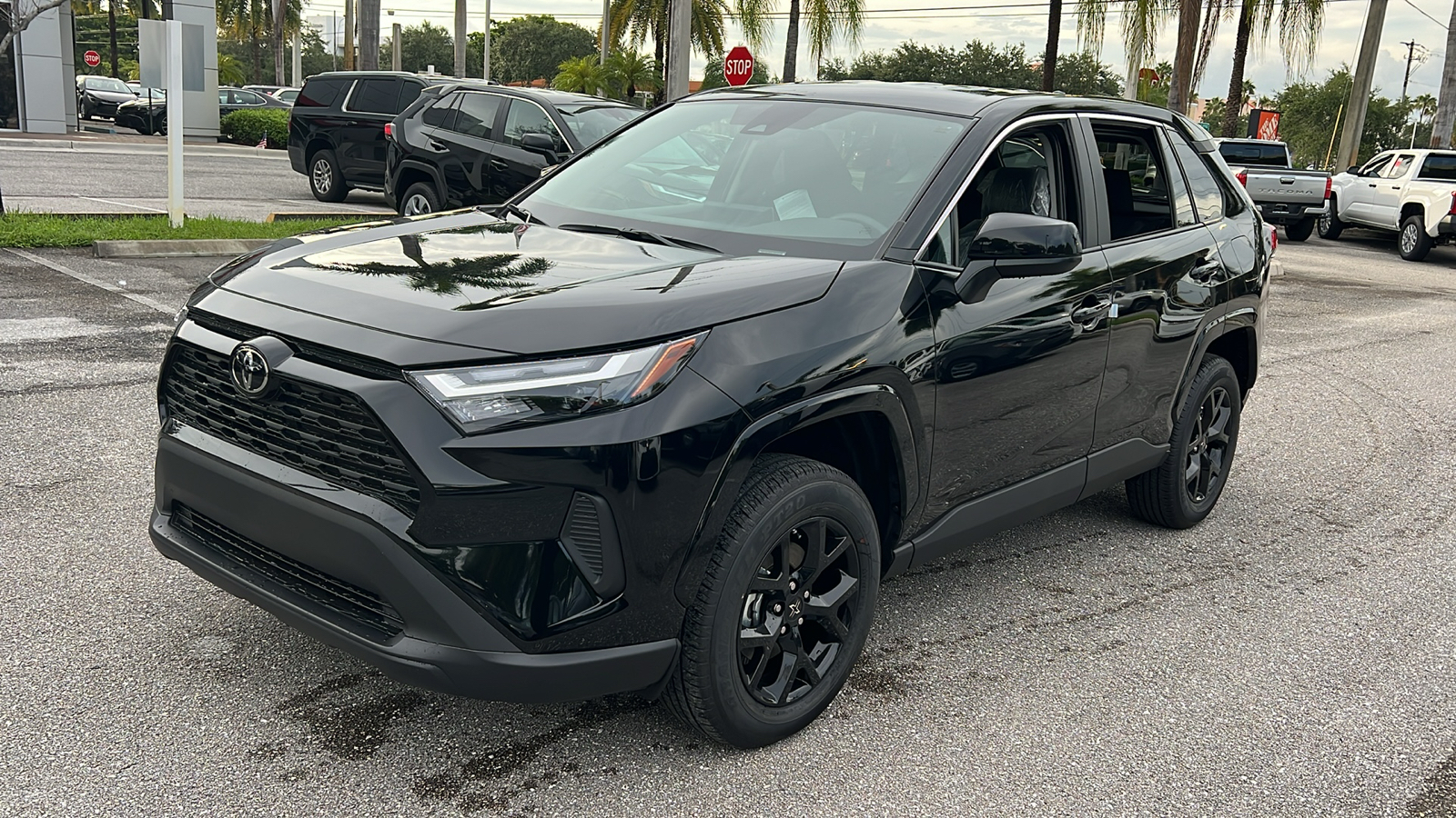 2024 Toyota RAV4 LE 3