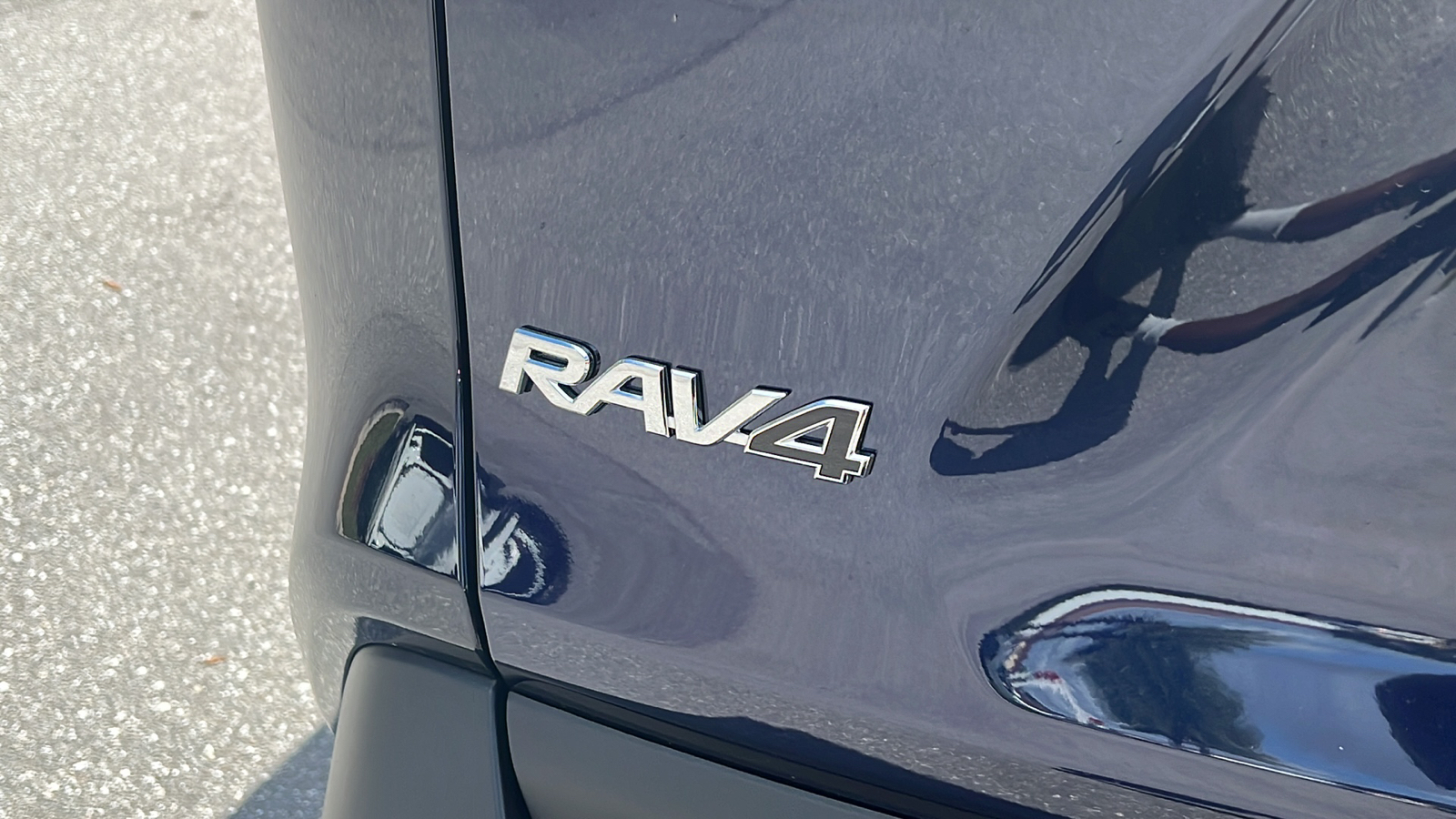 2024 Toyota RAV4 XLE 7
