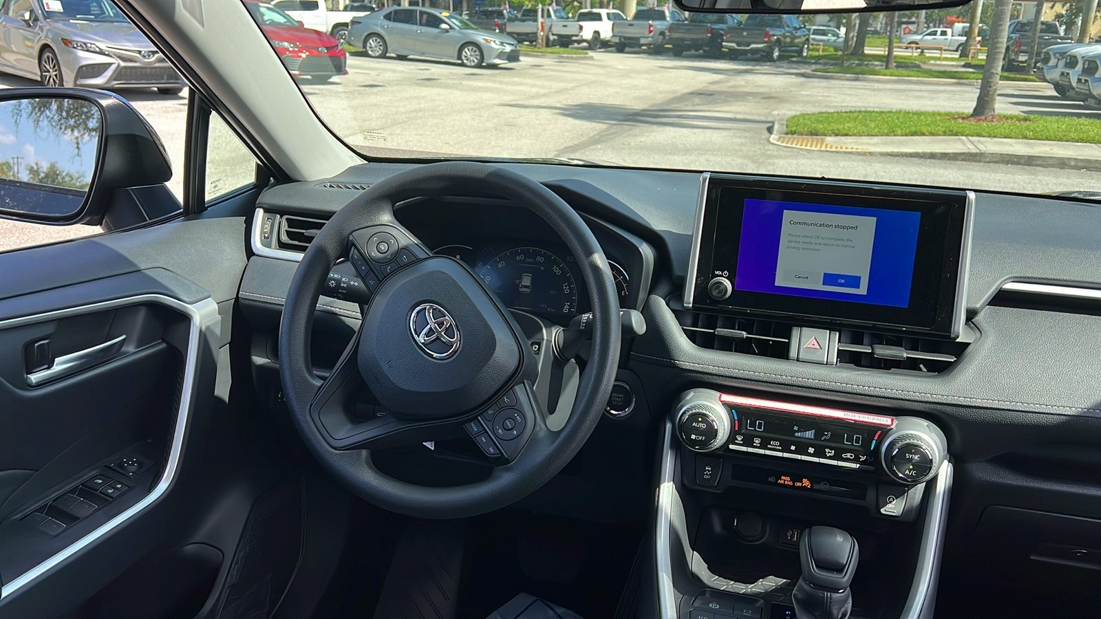 2024 Toyota RAV4 XLE 15