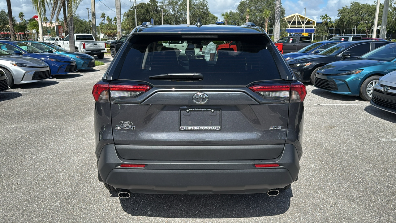 2024 Toyota RAV4 XLE 6