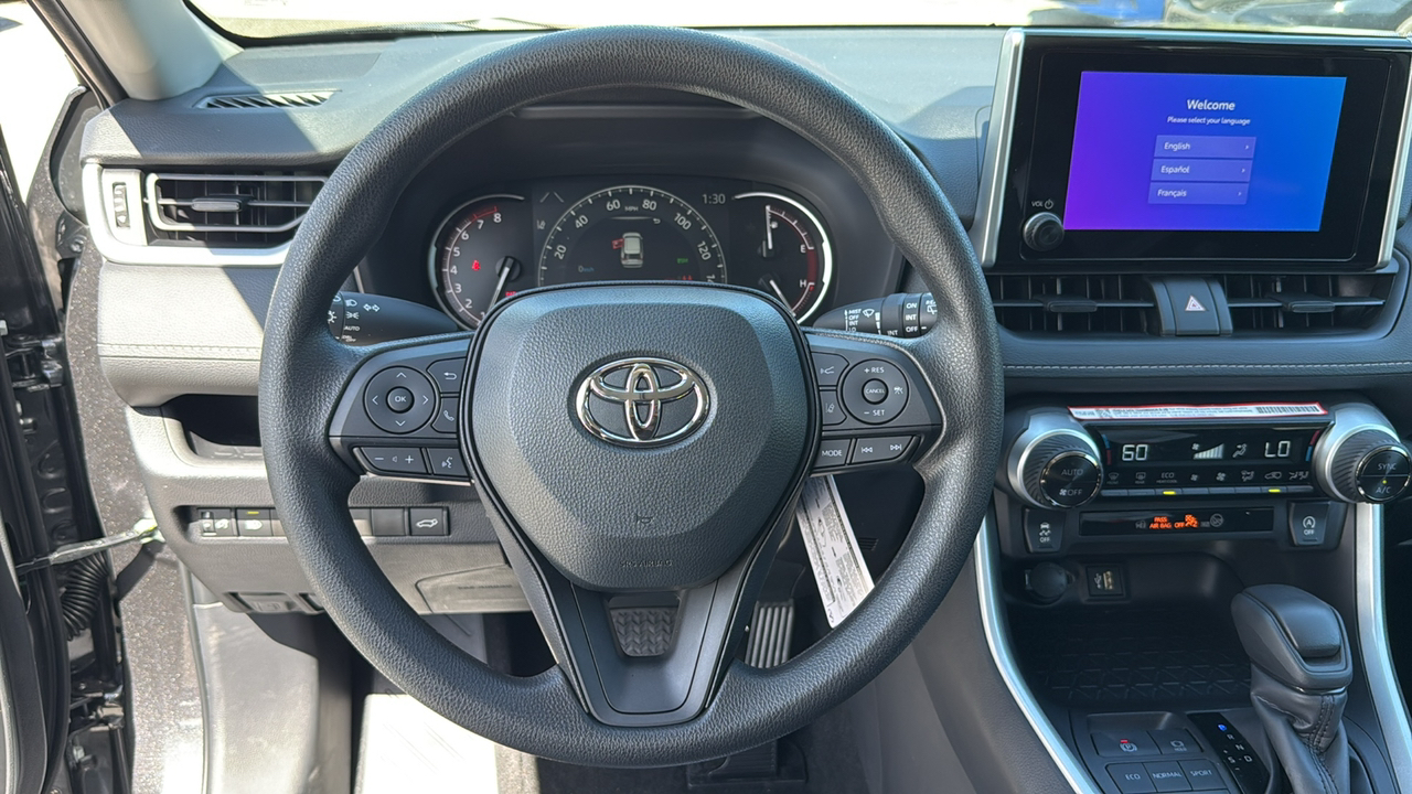 2024 Toyota RAV4 XLE 22