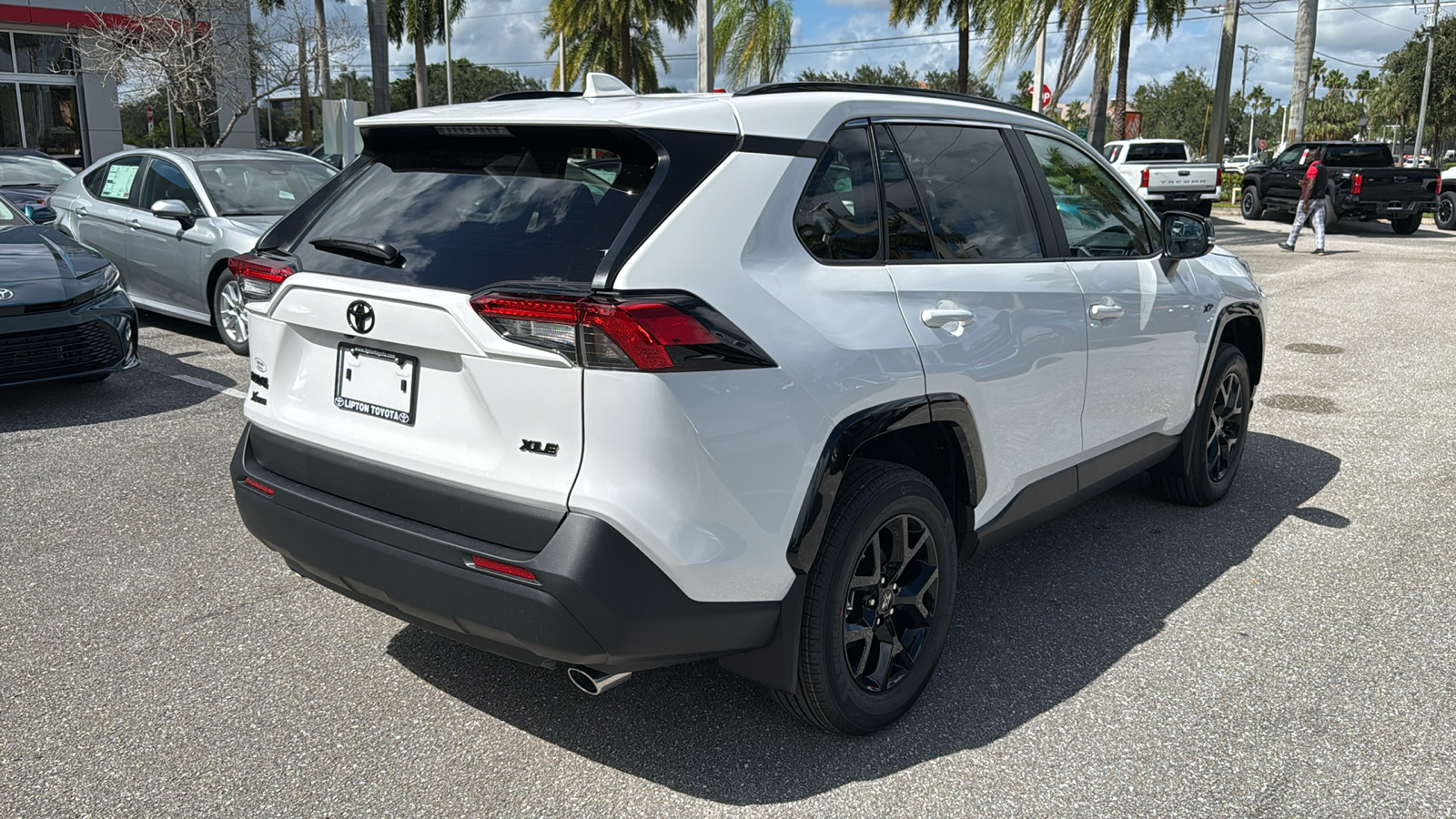 2024 Toyota RAV4 XLE 11