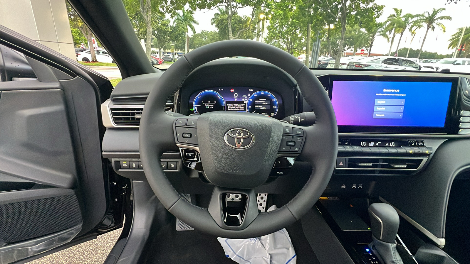 2025 Toyota Camry XSE 21