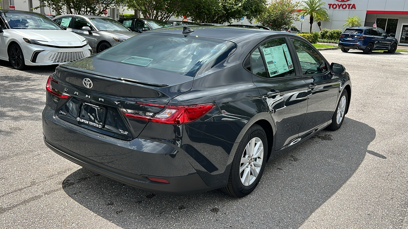 2025 Toyota Camry LE 10