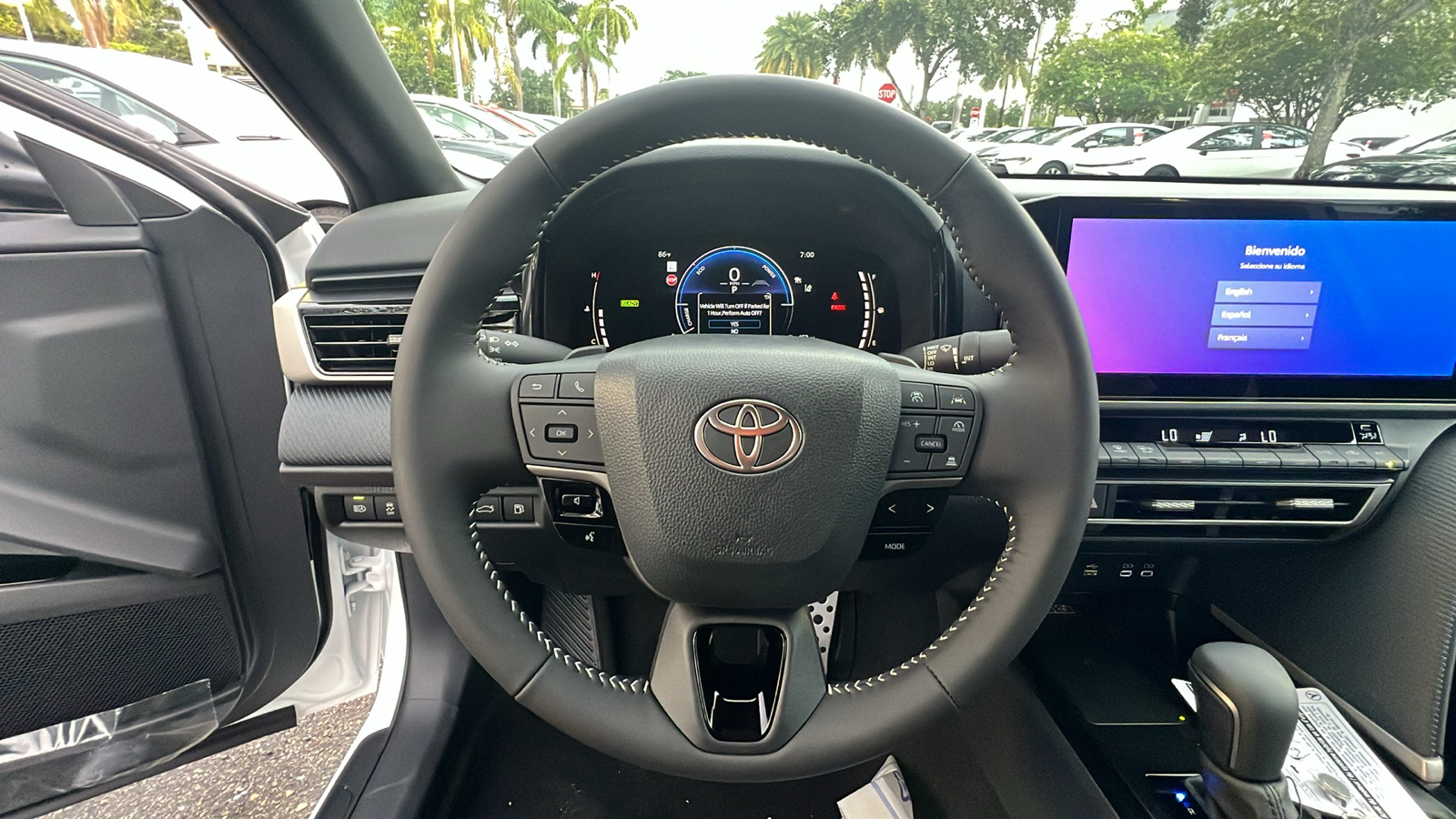 2025 Toyota Camry SE 20