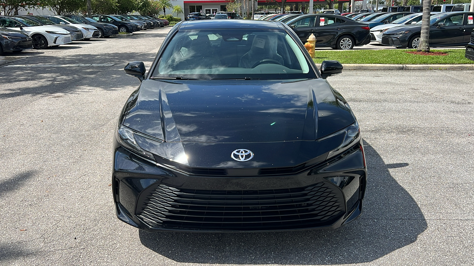 2025 Toyota Camry LE 2