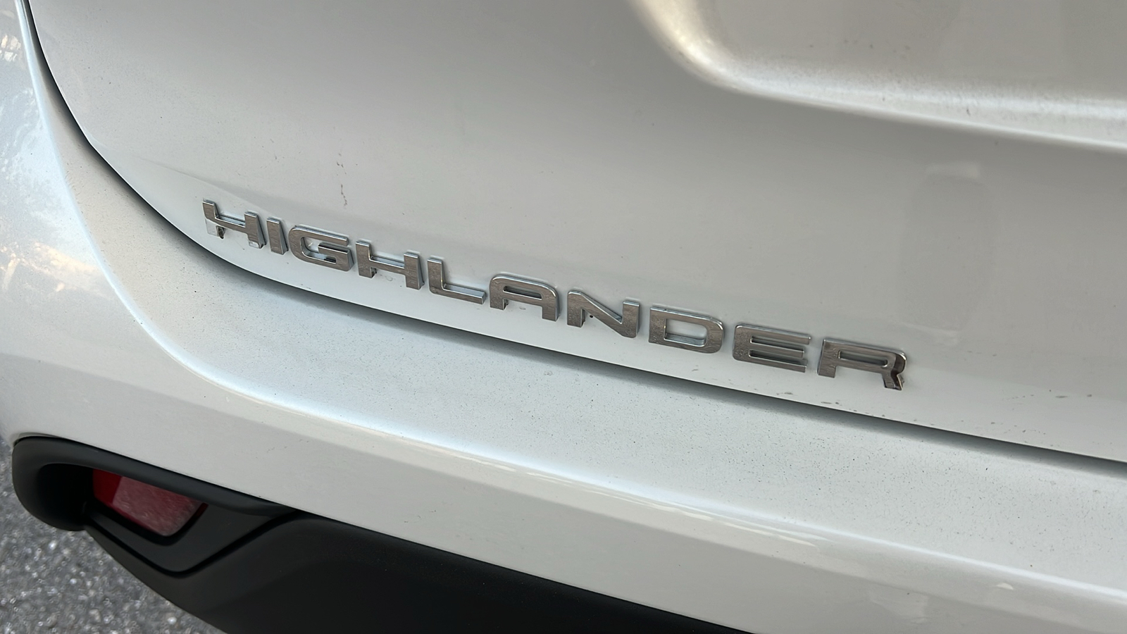 2024 Toyota Highlander LE 7