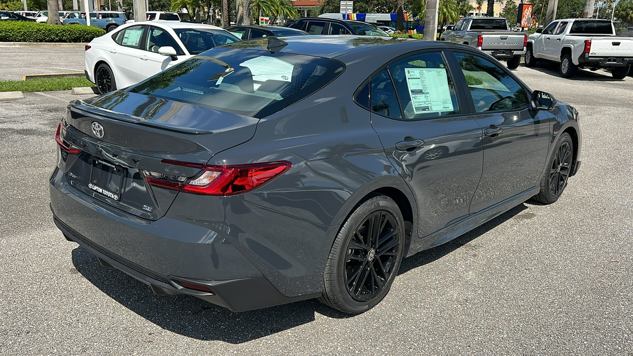 2025 Toyota Camry SE 10