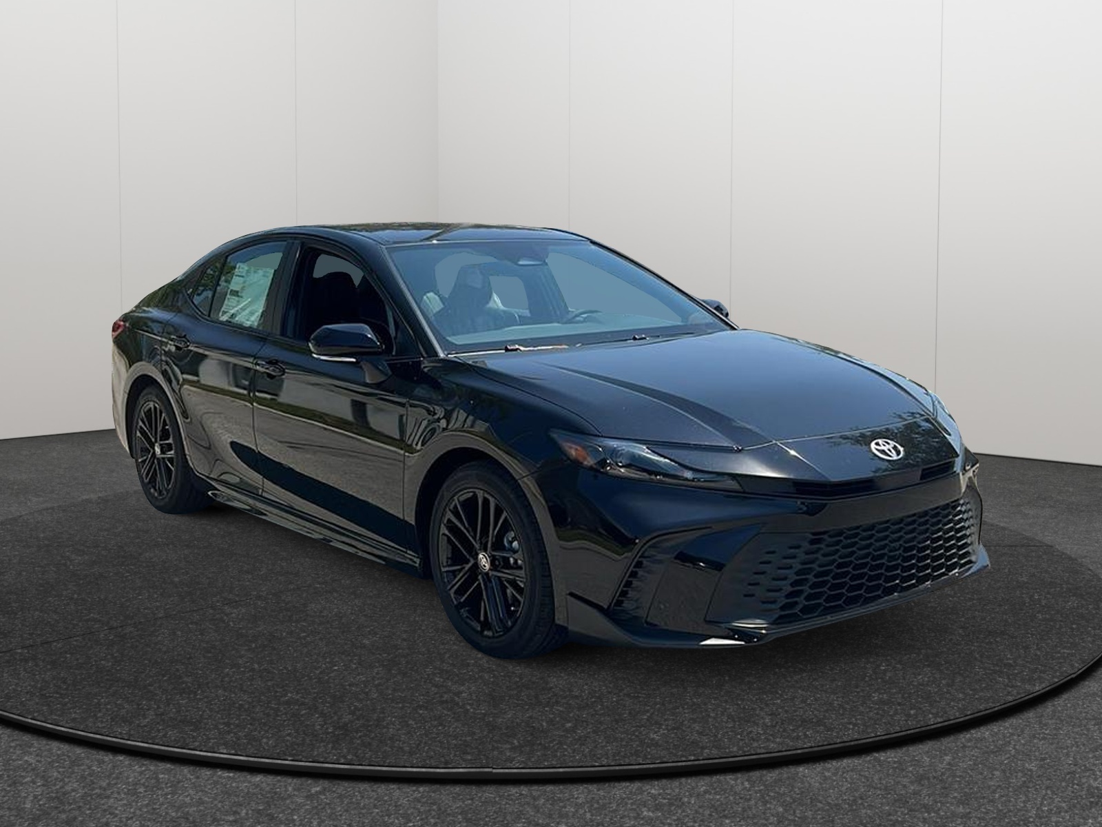 2025 Toyota Camry SE 1