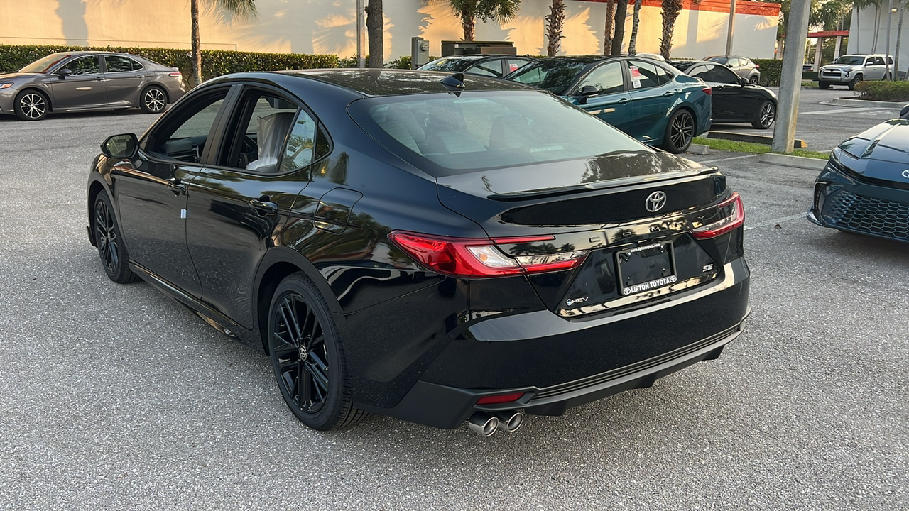 2025 Toyota Camry SE 5