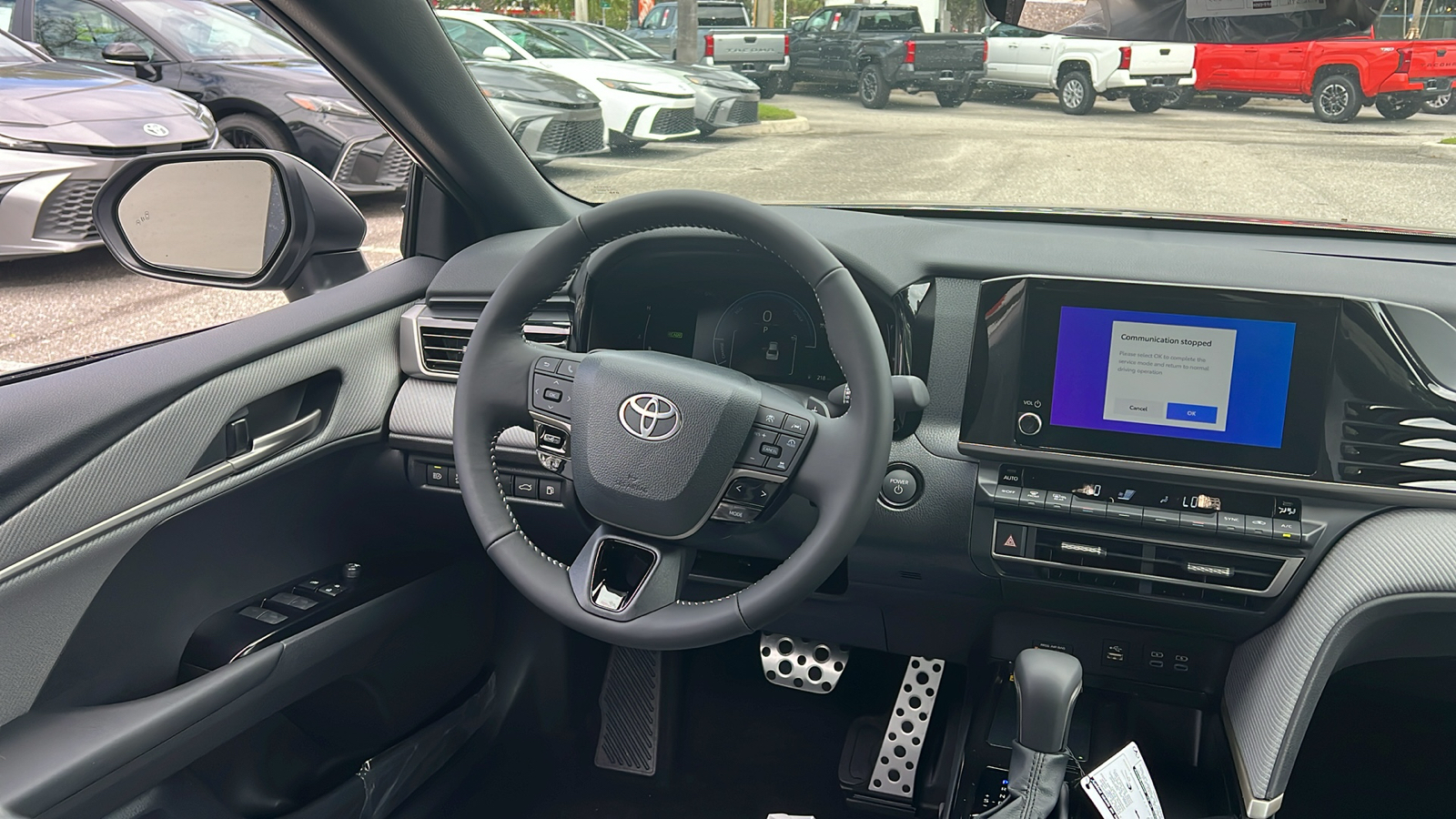 2025 Toyota Camry SE 14