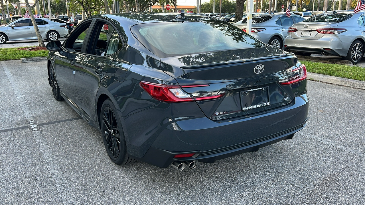 2025 Toyota Camry SE 5