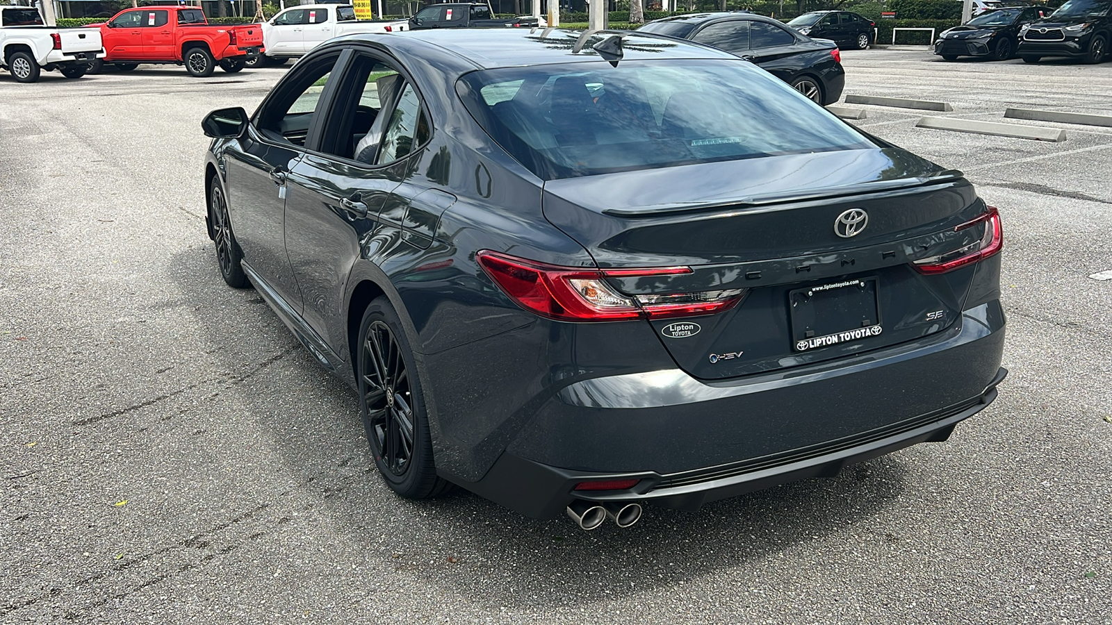 2025 Toyota Camry SE 5