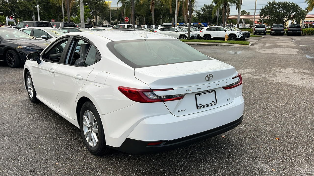 2025 Toyota Camry LE 5