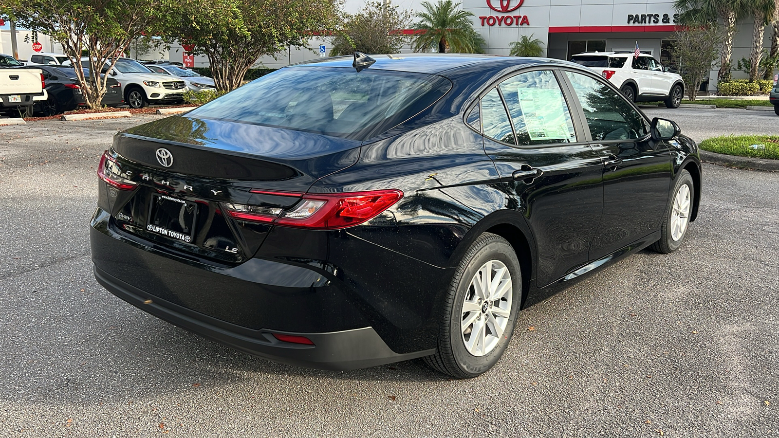 2025 Toyota Camry LE 10