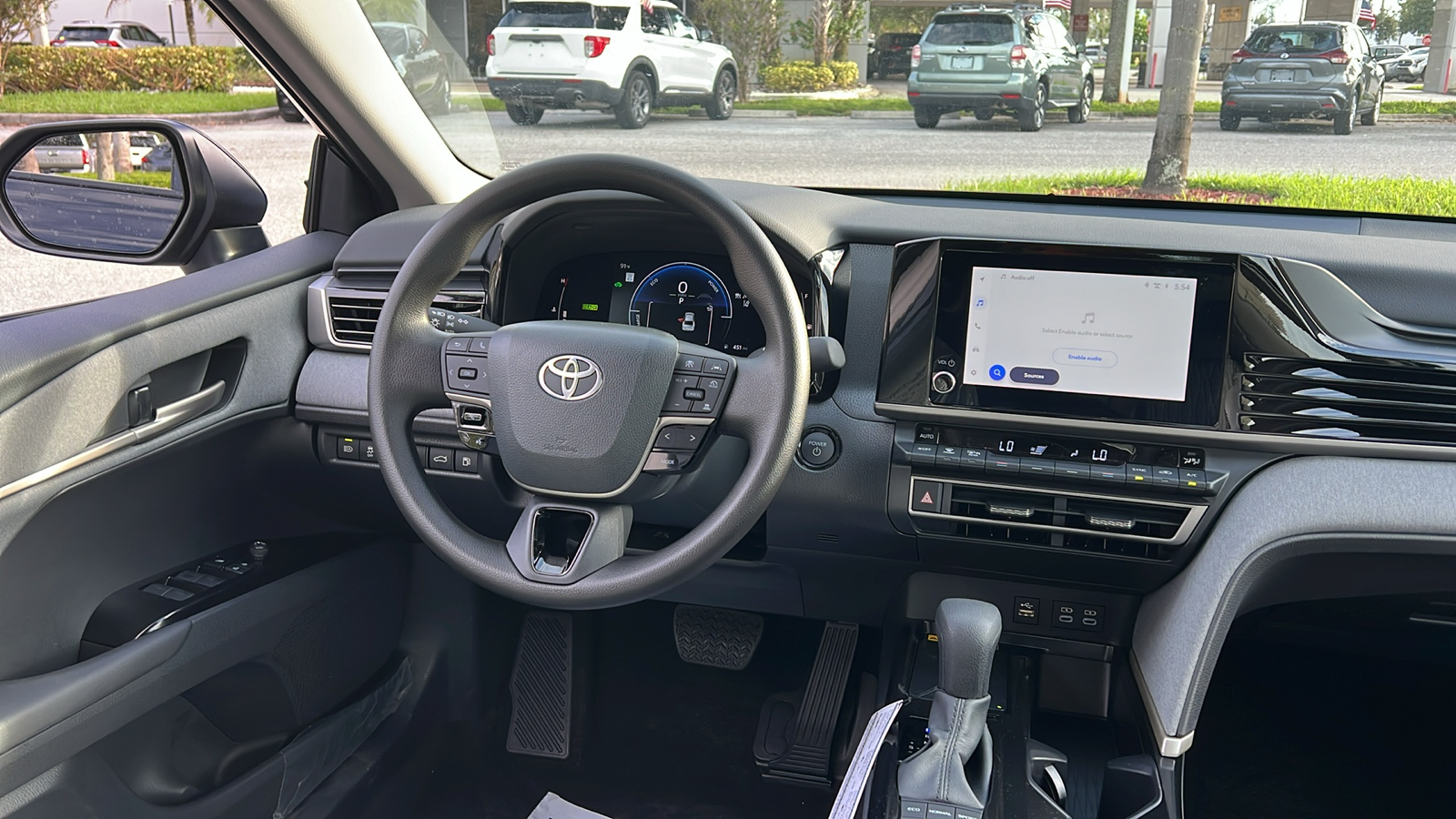 2025 Toyota Camry LE 14