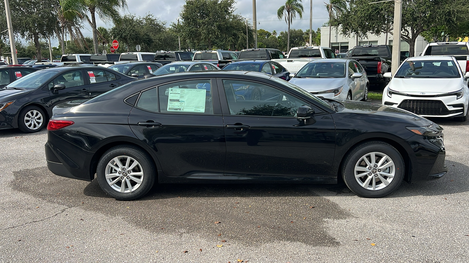 2025 Toyota Camry LE 11