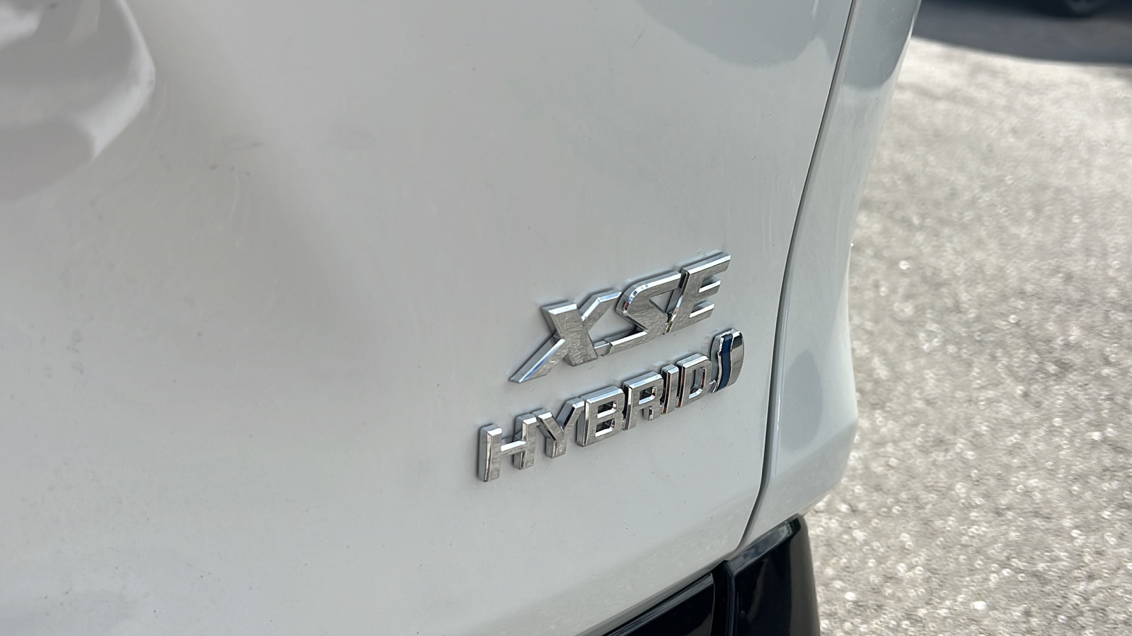 2023 Toyota RAV4 Hybrid XSE 8
