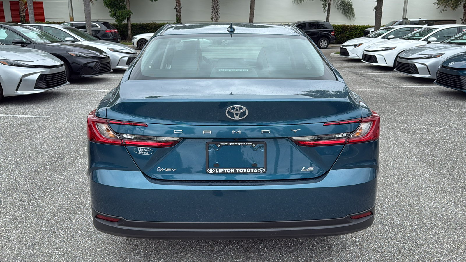 2025 Toyota Camry LE 6