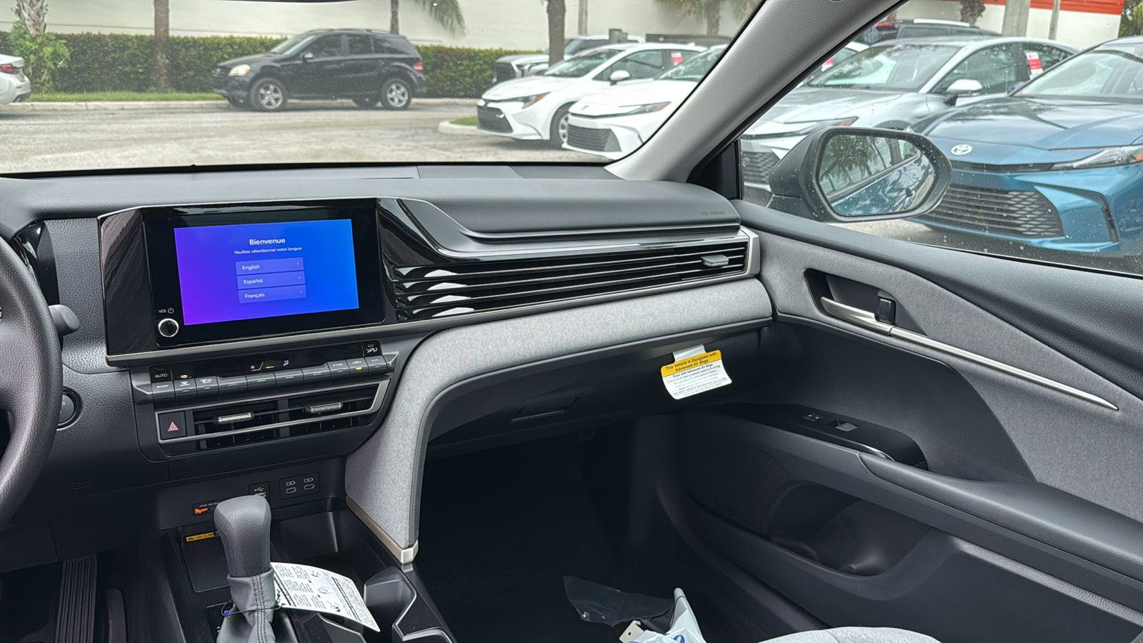 2025 Toyota Camry LE 16