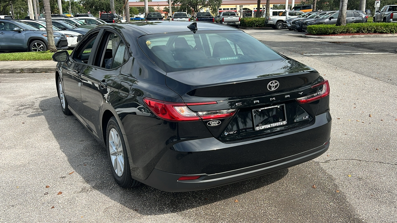 2025 Toyota Camry LE 5