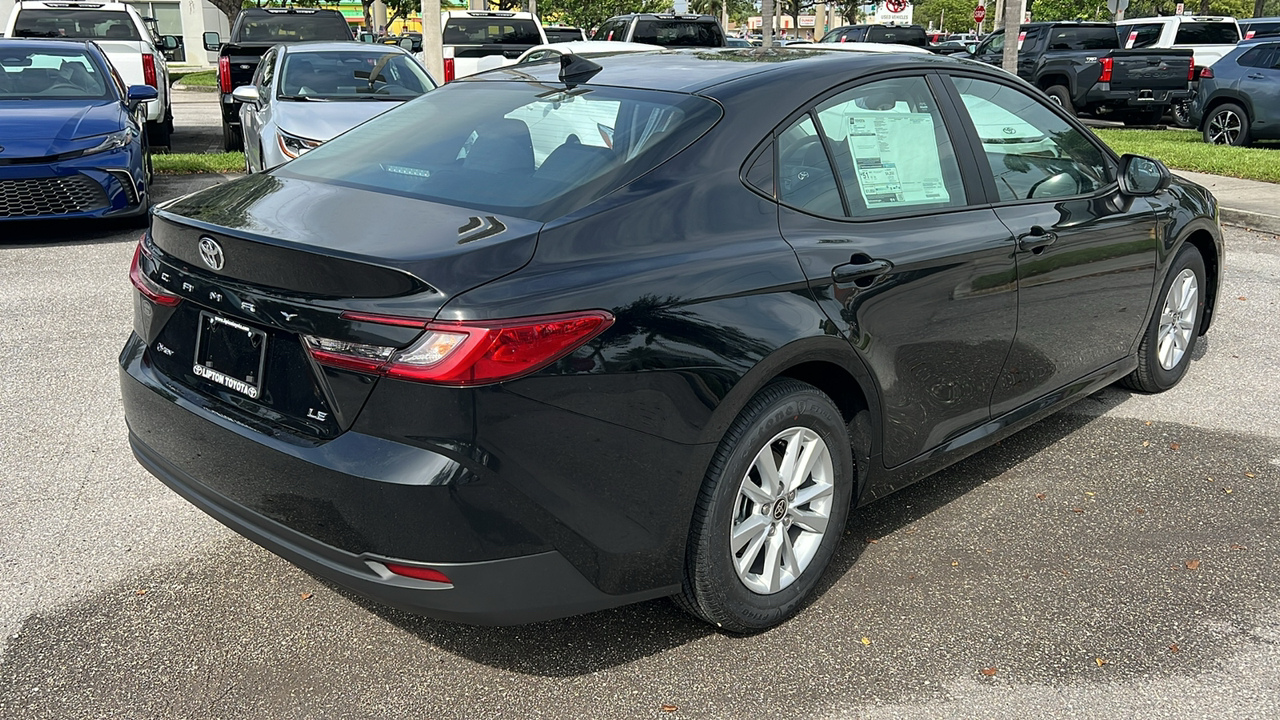 2025 Toyota Camry LE 10