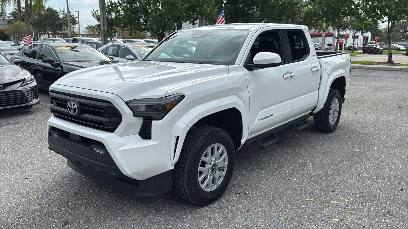 2024 Toyota Tacoma SR5 3