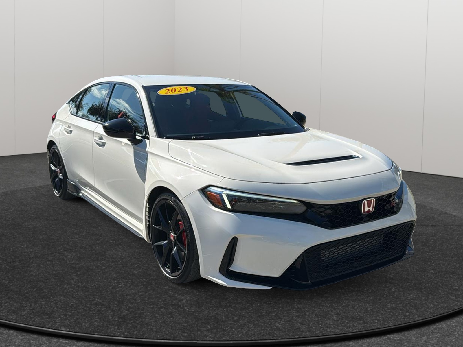 2023 Honda Civic Type R Base 1