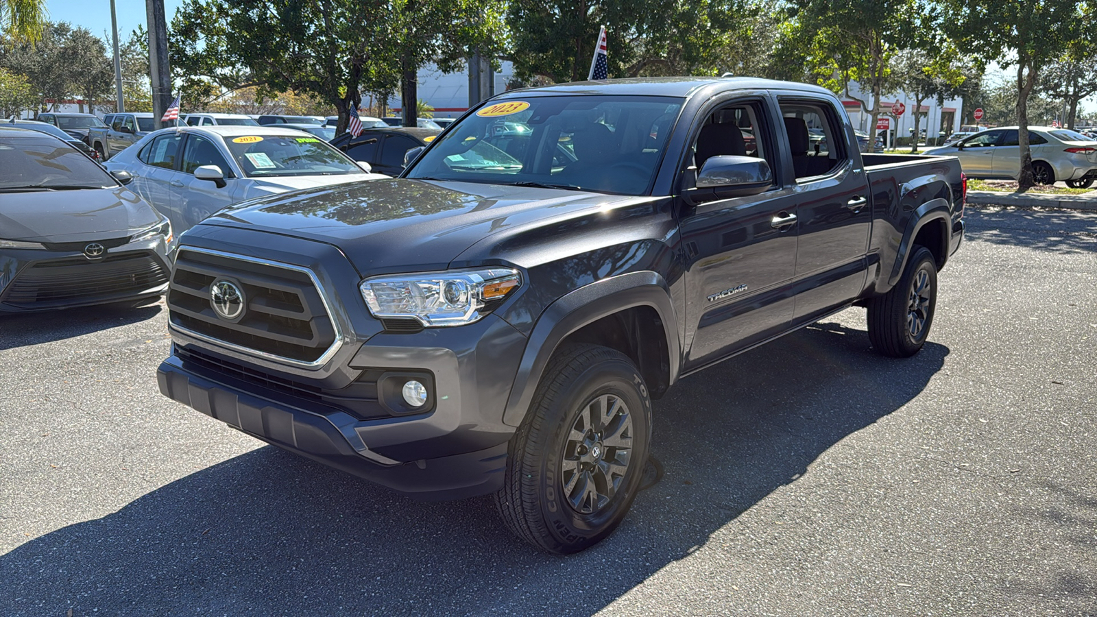 2023 Toyota Tacoma SR5 3