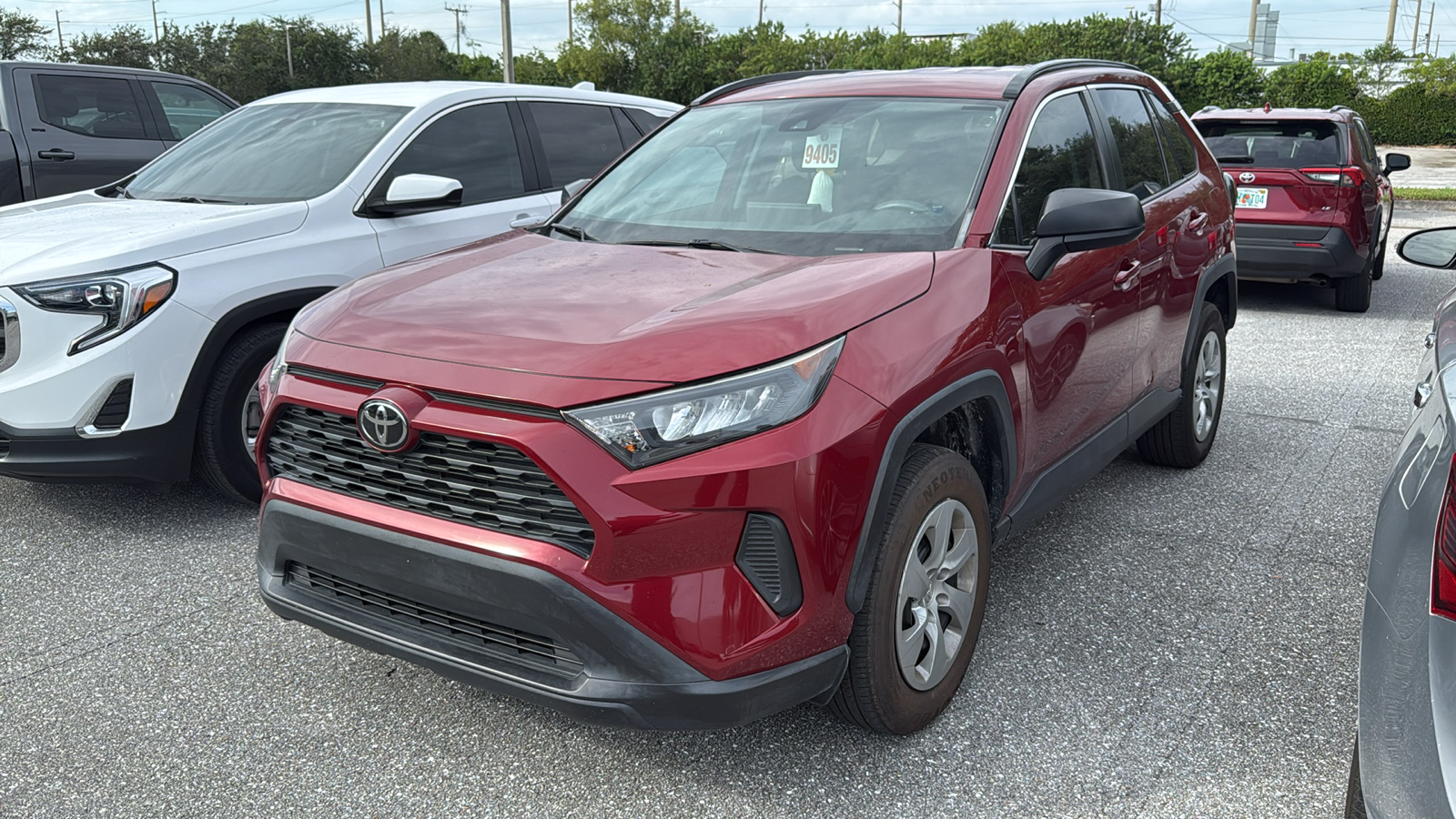 2019 Toyota RAV4 LE 3