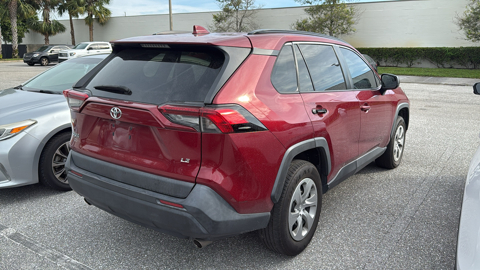 2019 Toyota RAV4 LE 8