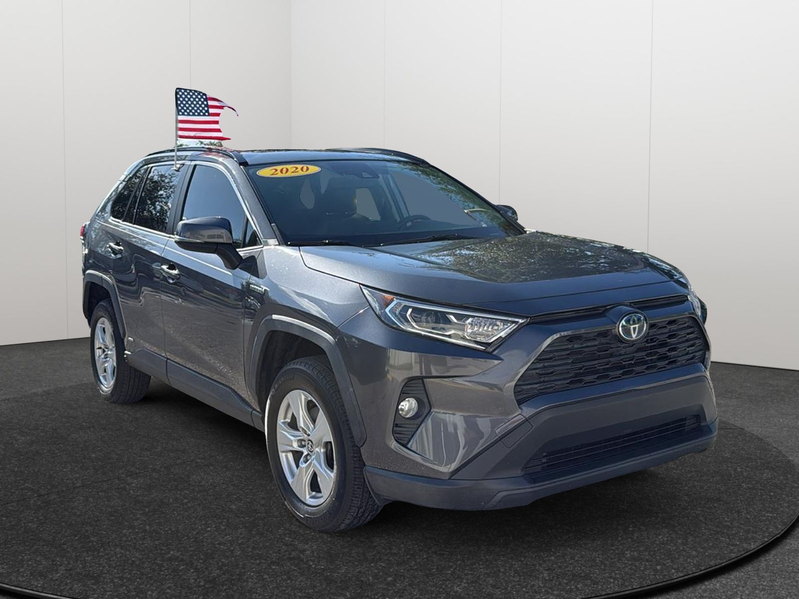 2020 Toyota RAV4 Hybrid XLE 1