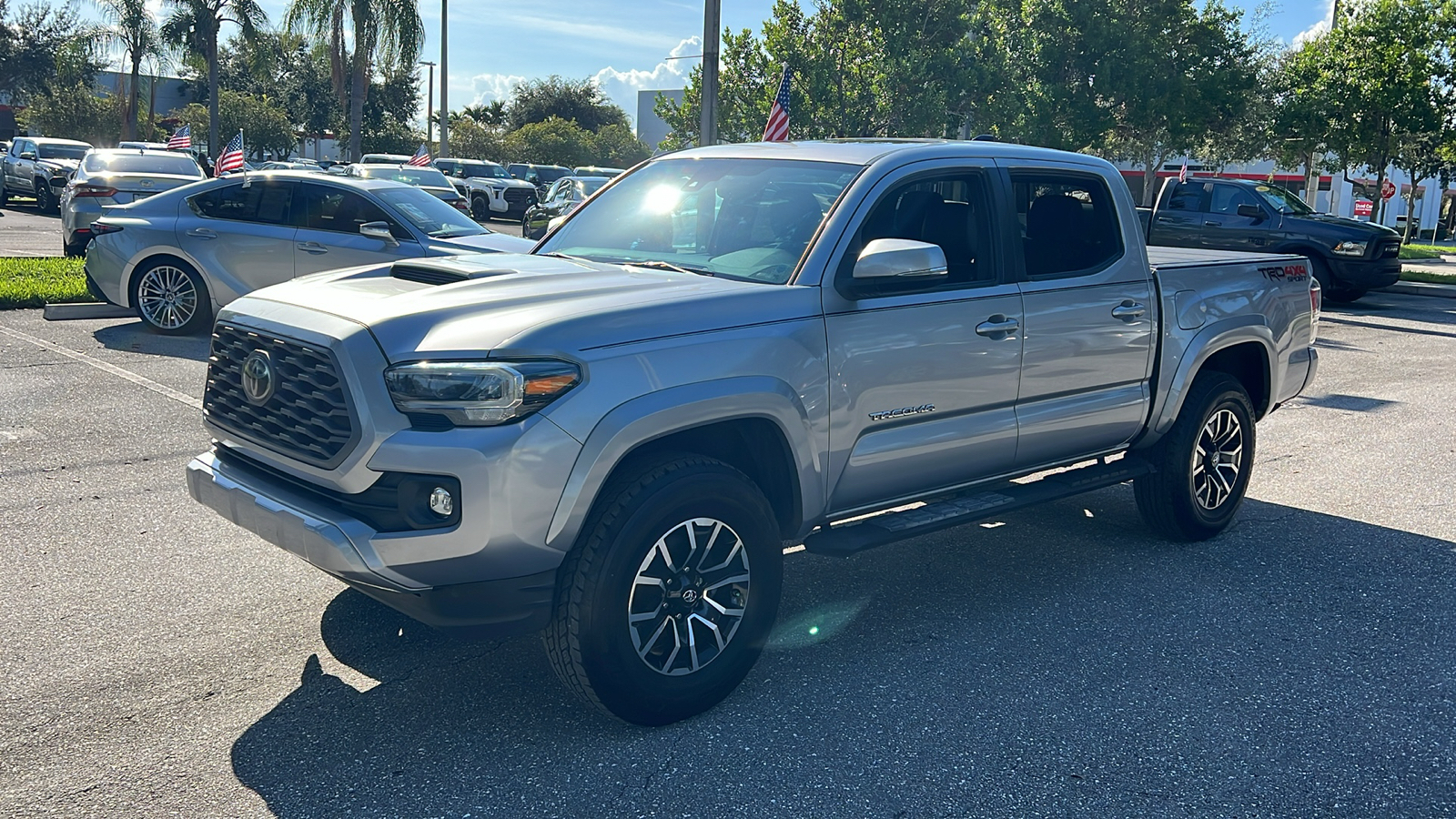 2020 Toyota Tacoma TRD Sport 3