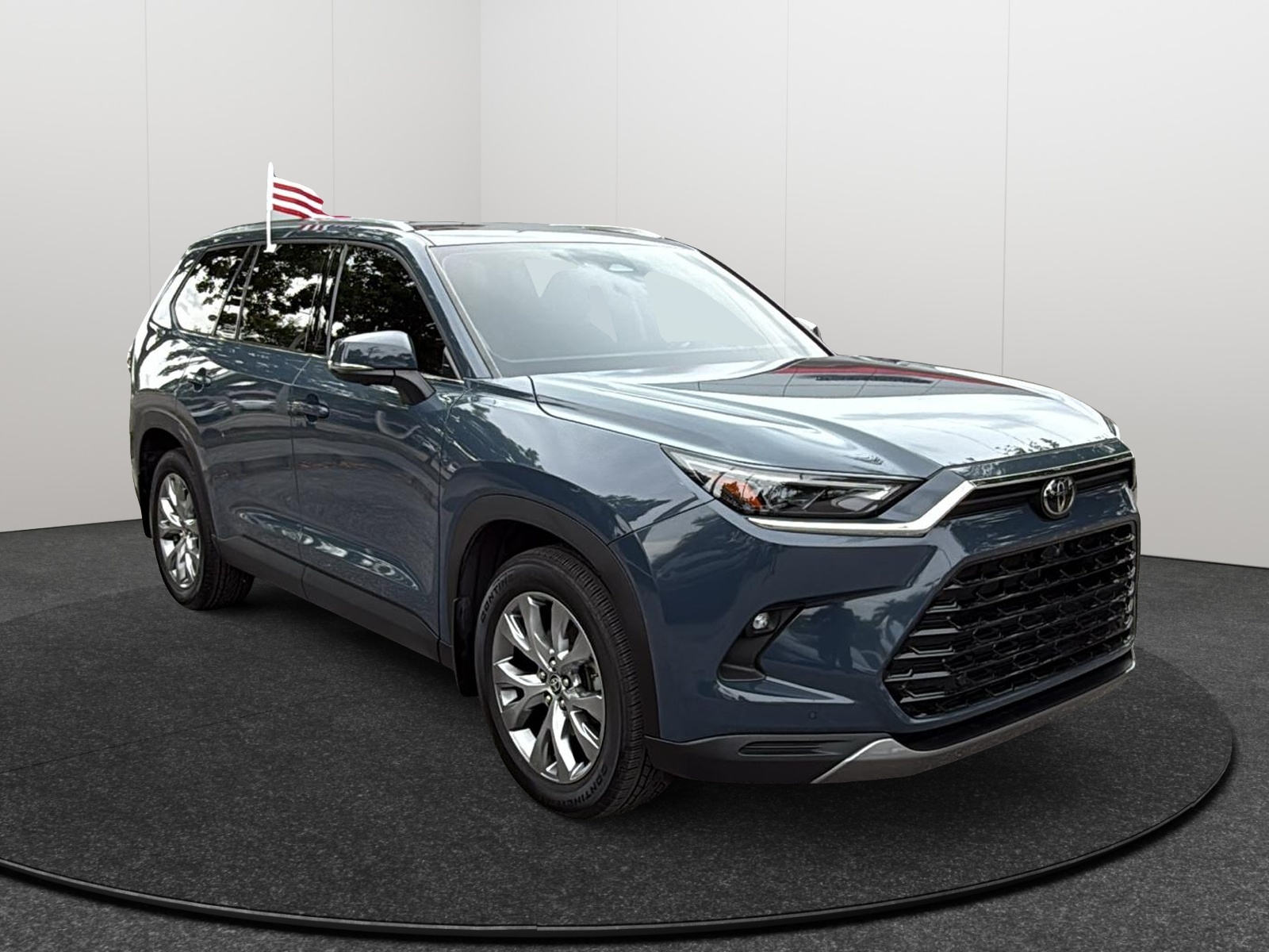 2024 Toyota Grand Highlander Limited photo 2