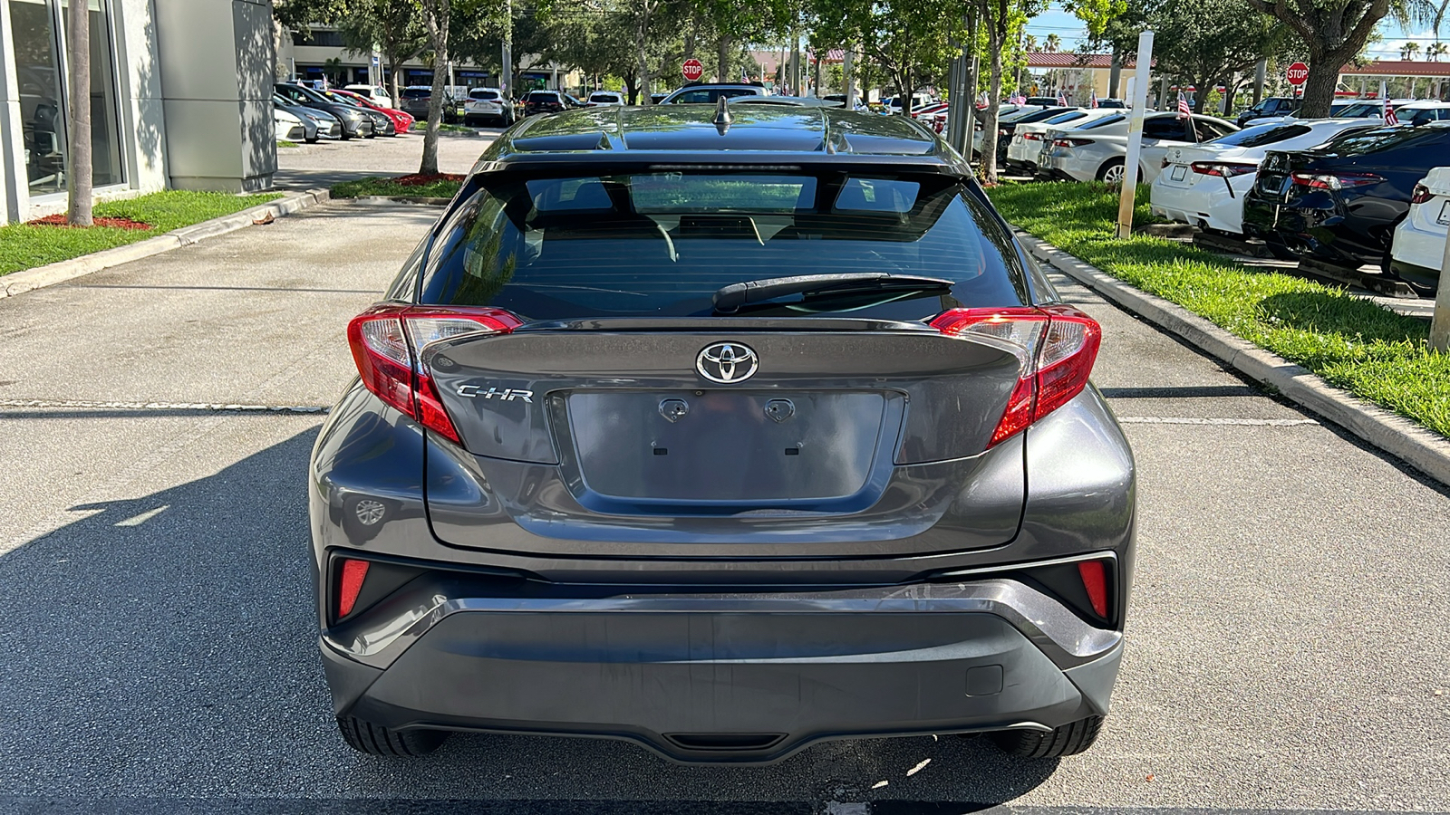 2018 Toyota C-HR XLE 6